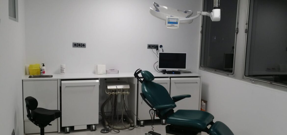 Estrenamos instalaciones en nuestra Clínica AVR Clínica de Cirugía Maxilofacial en Barcelona Doctor Antonio Vazquez, cirujano maxilofacial