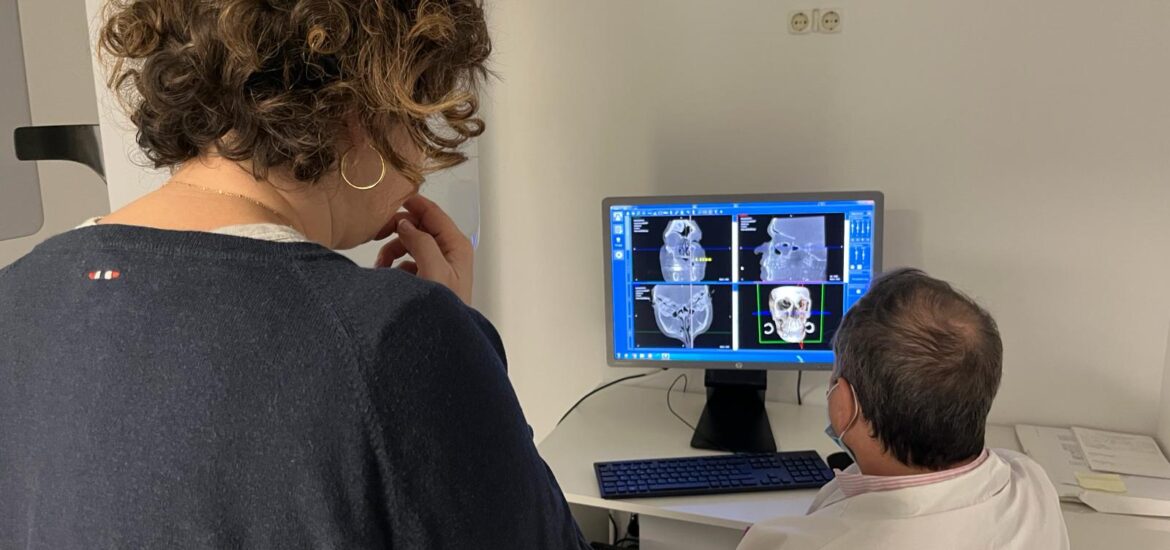 Colocación de implante con pérdida ósea a paciente de 47 años