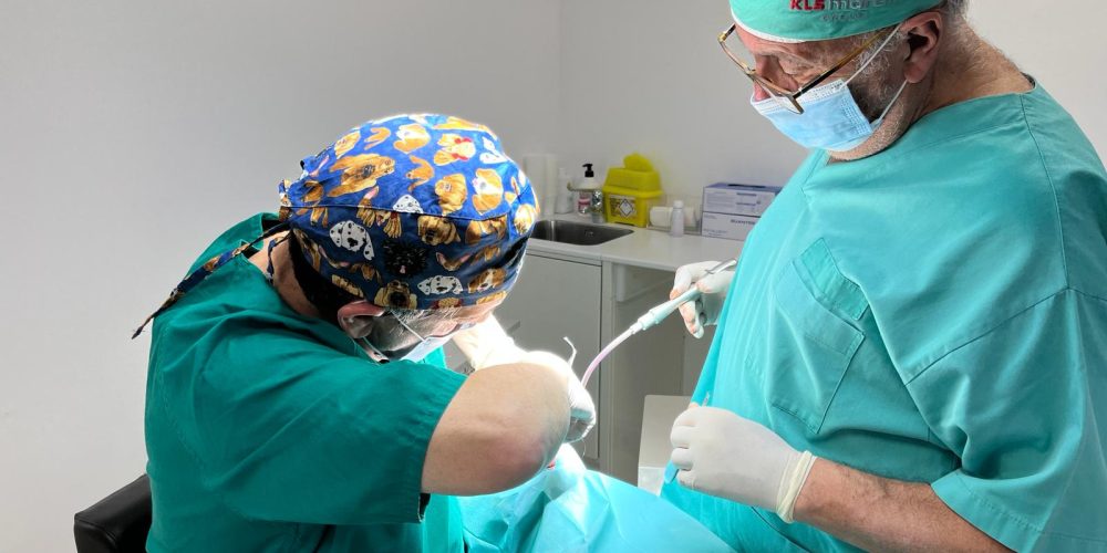 Doble éxito rinoplastia y elevación de ceja en un solo día